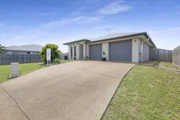 8 Alison Drive, Kalkie