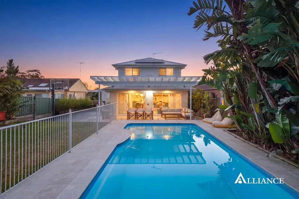 Panania 4Zimmer Effortless Family Living with Hamptons Charm