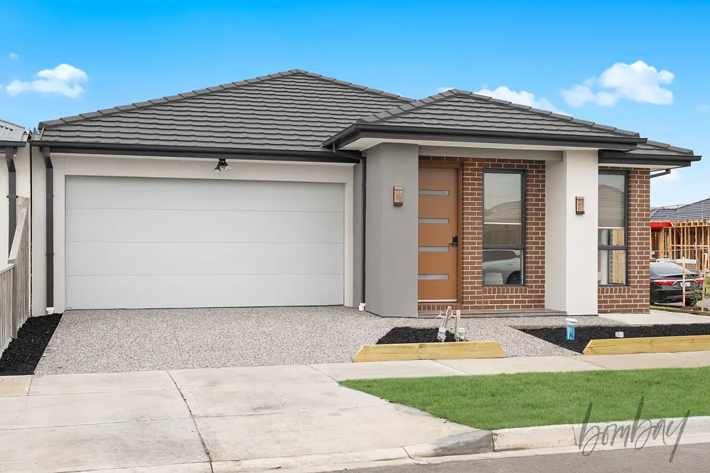 Beveridge 4Kwarto Brand New Corner Block Family Home with  Style & Modern Comfort