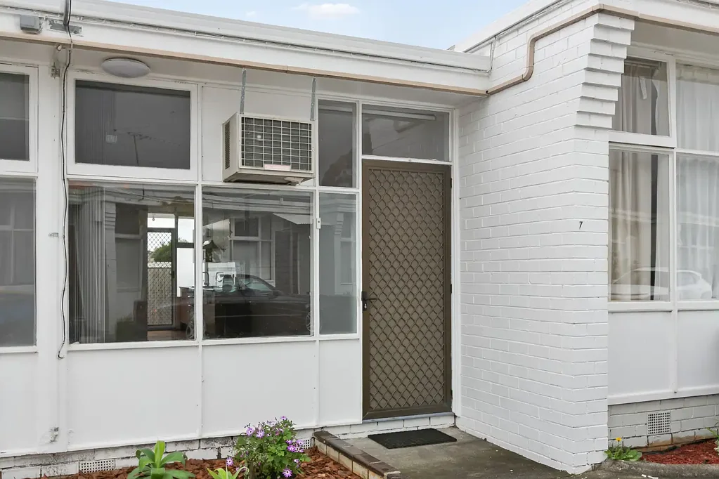Reservoir 2 Slaapkamer Two Bedrooms. One Brilliant Opportunity