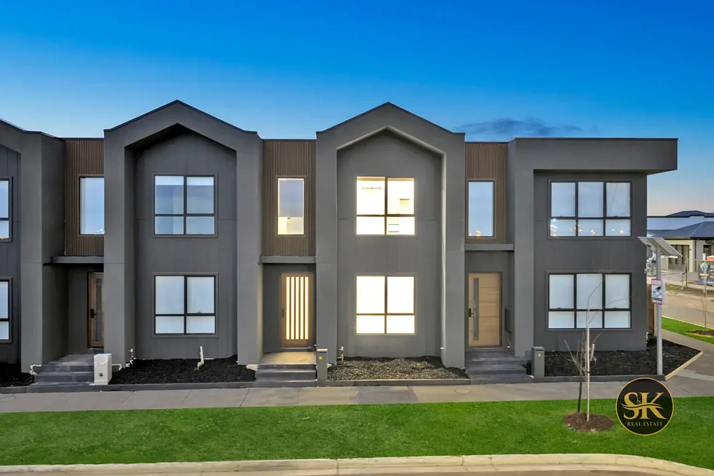 Fraser Rise 4 Bedroom TOWNHOUSE FOR SALE #Brand New Family Living in the Heart of Fraser Rise##