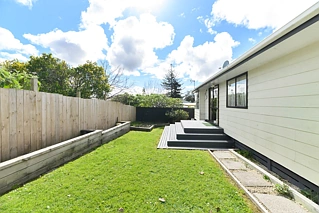 25 Glen Close, Glen Eden, Waitakere City