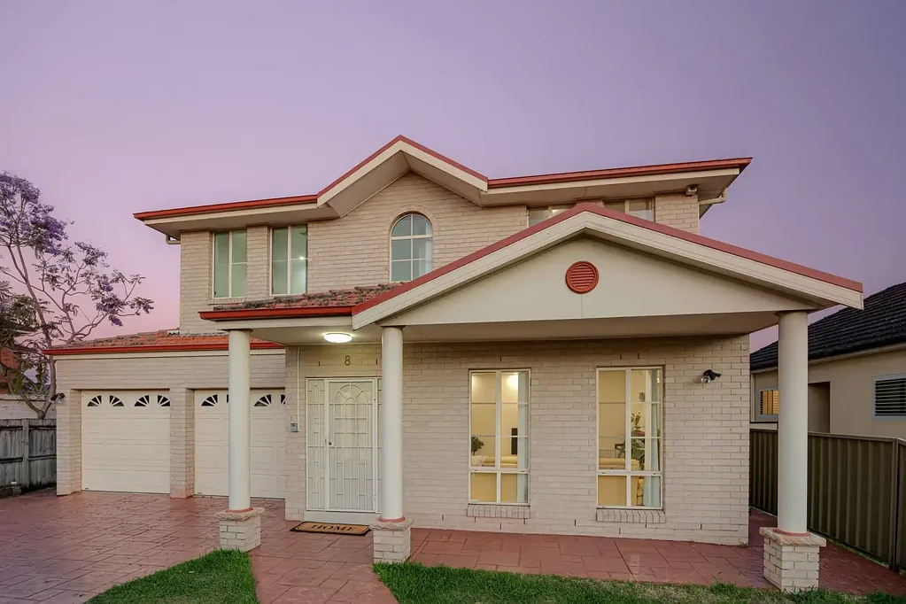 Lidcombe 5બેડરૂમ Contemporary family haven with exceptional indoor/outdoor flow