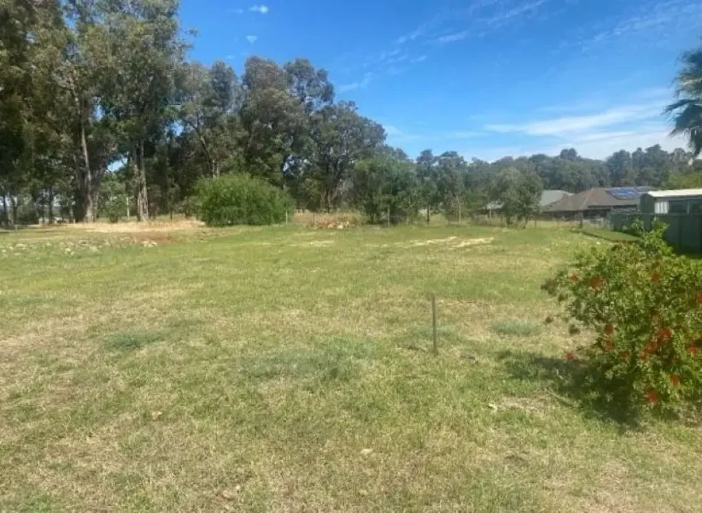 17 School Road, Yarloop, WA 6218