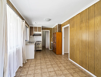 38 Lincoln Drive, Cheltenham, Bayside, 3 habitaciones, 1 baños, House