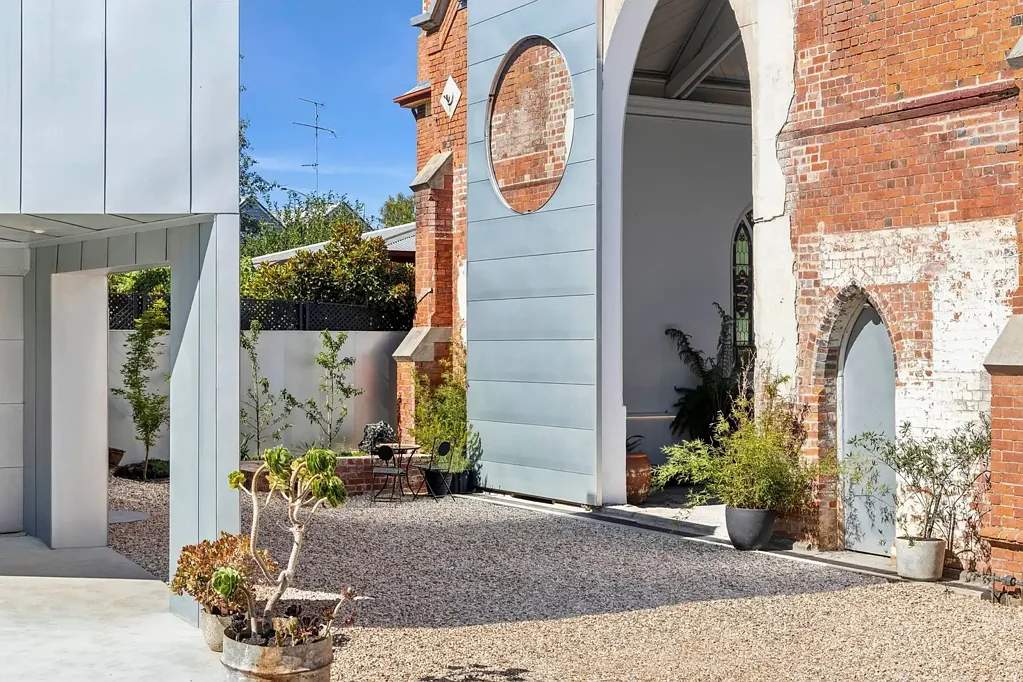Ballarat East 5 Bedroom A Visionary Architectural Transformation