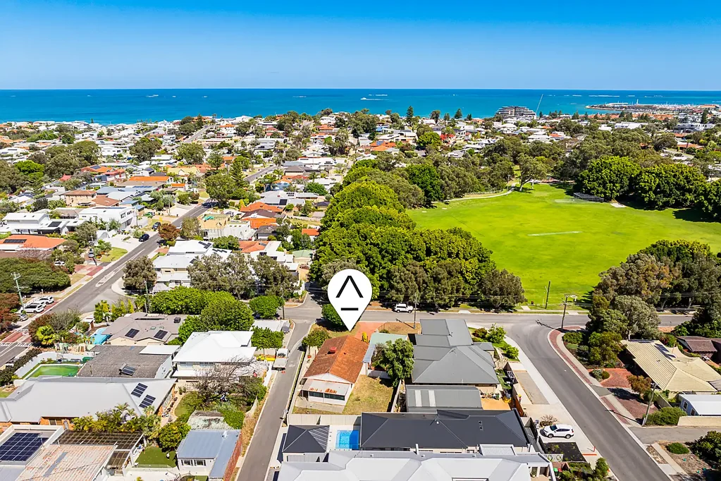 Sorrento 3ਬੈੱਡਰੂਮ Parkside Potential and the Ocean Within Reach!