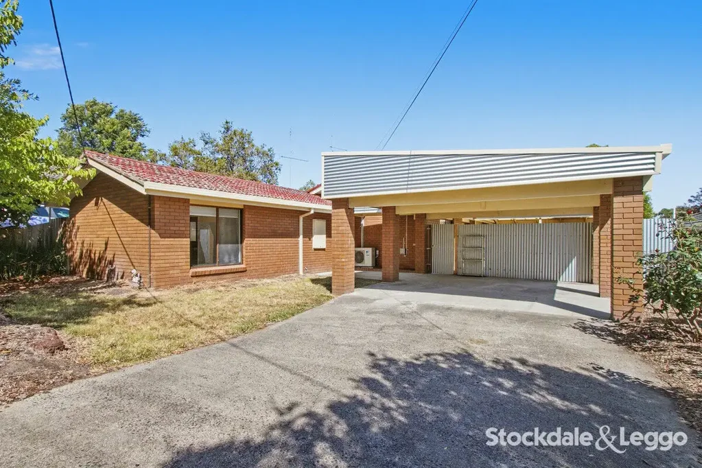 Churchill 5બેડરૂમ Spacious Brick Veneer Family Home!