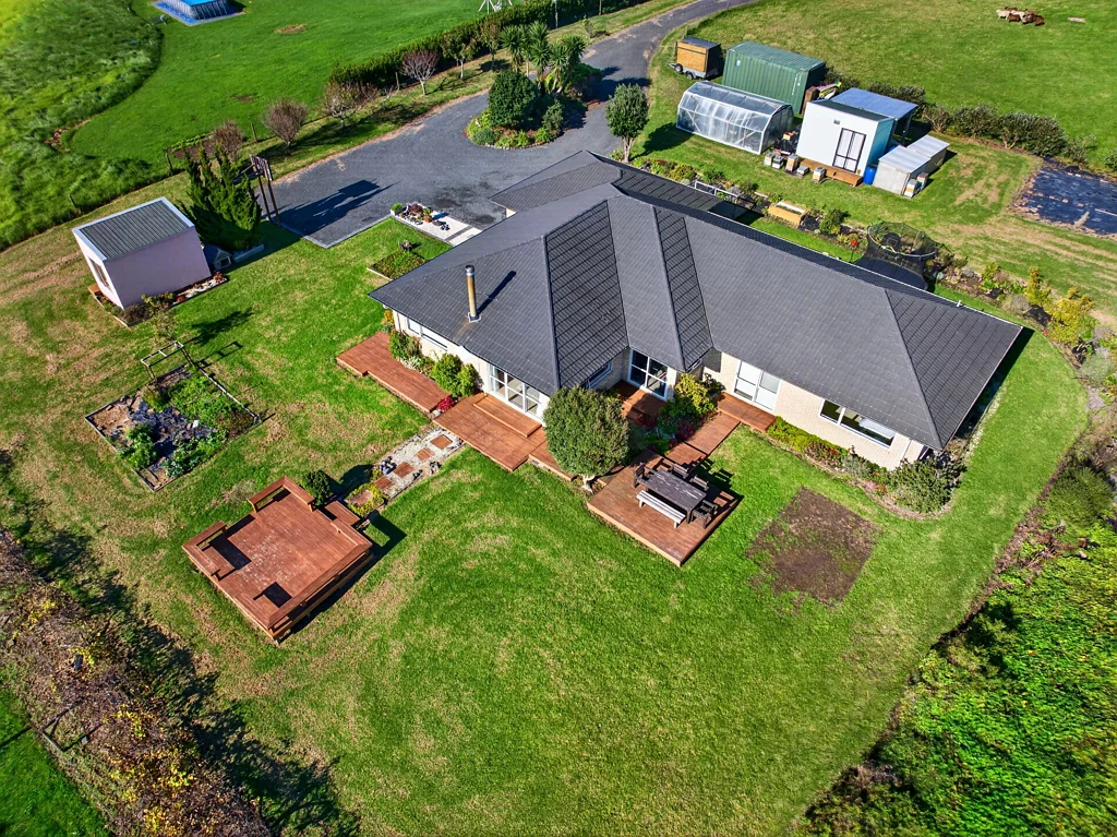 Helensville 4房  Premium Lifestyle Living with Harbour Views