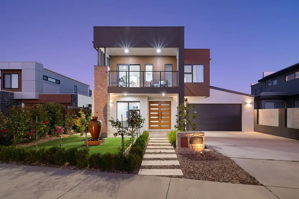 Throsby 5房  A Statement of Luxury Opposite the Pond