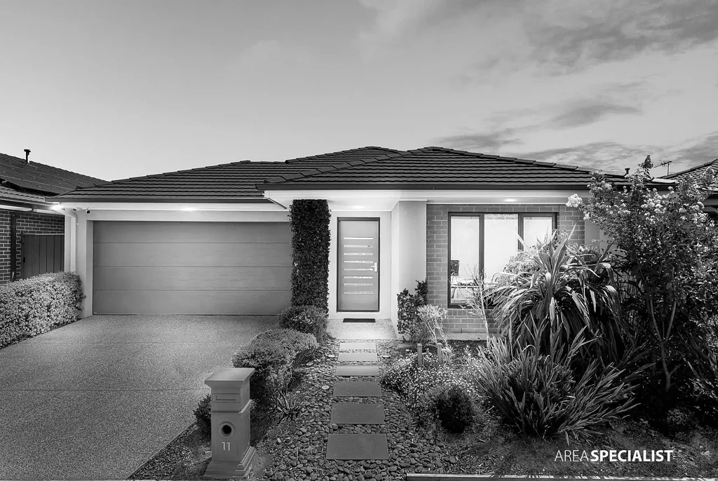 11 Riparian Street, Werribee, VIC 3030