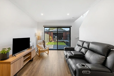 17 Beltex Road, Wollert, VIC 3750, 3 Bedrooms, 3 Bathrooms, Townhouse