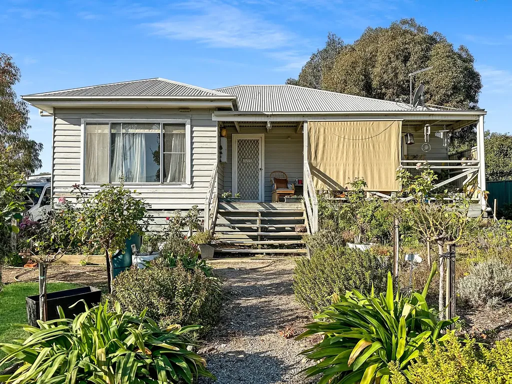 76 High Street, Avoca, VIC 3467