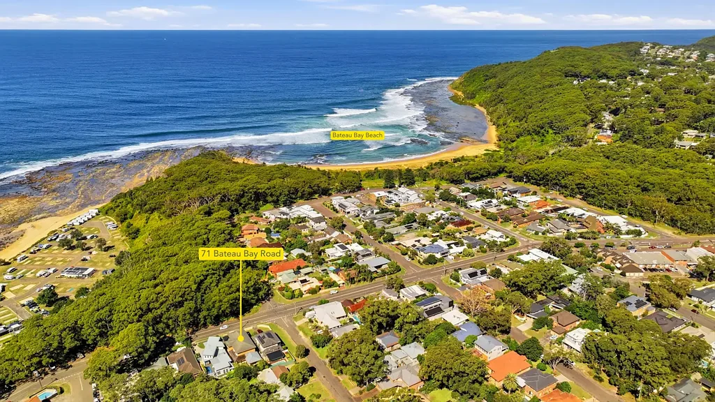 Bateau Bay 4房  Spacious coastal home with dual-living flexibility opposite the beach