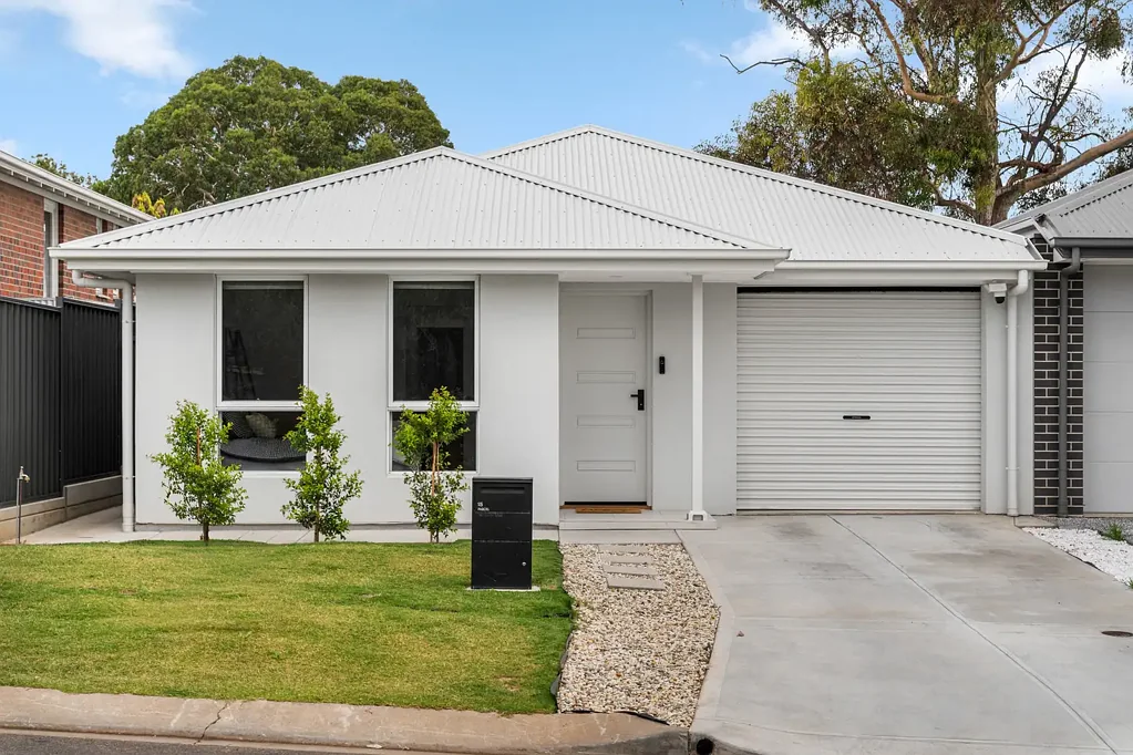 15 Flavian Crescent, Morphett Vale, SA 5162