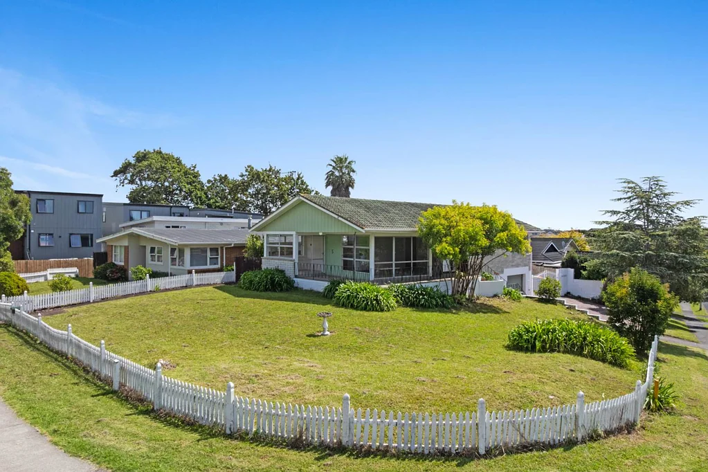 5 Murvale Drive, Bucklands Beach, Manukau City