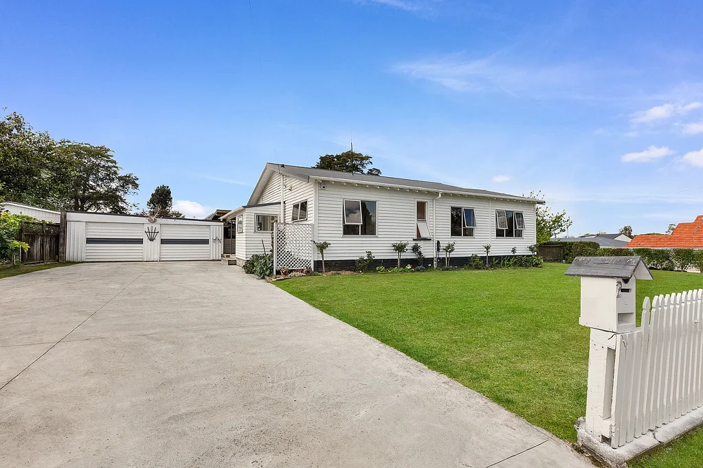 Morrinsville 4房  Urban lifestyle perfection on a 1177m2 section!