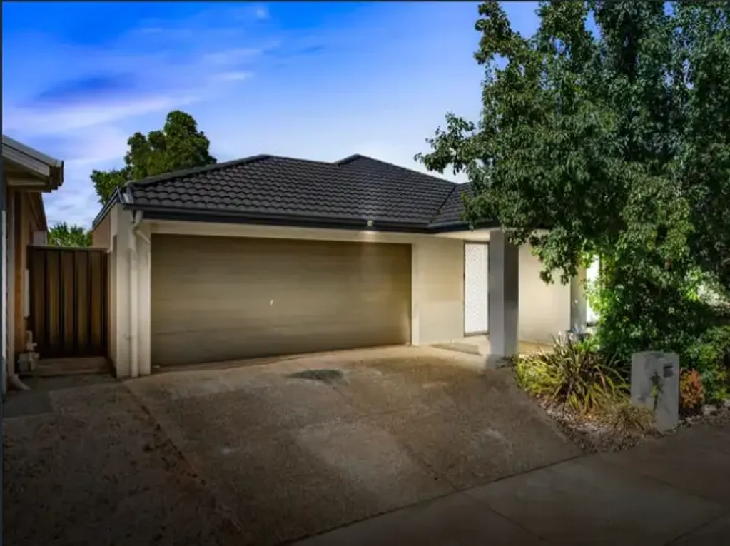 Saffron real estate presents - Spacious & Stylish Family Home in the Heart of Cobblebank