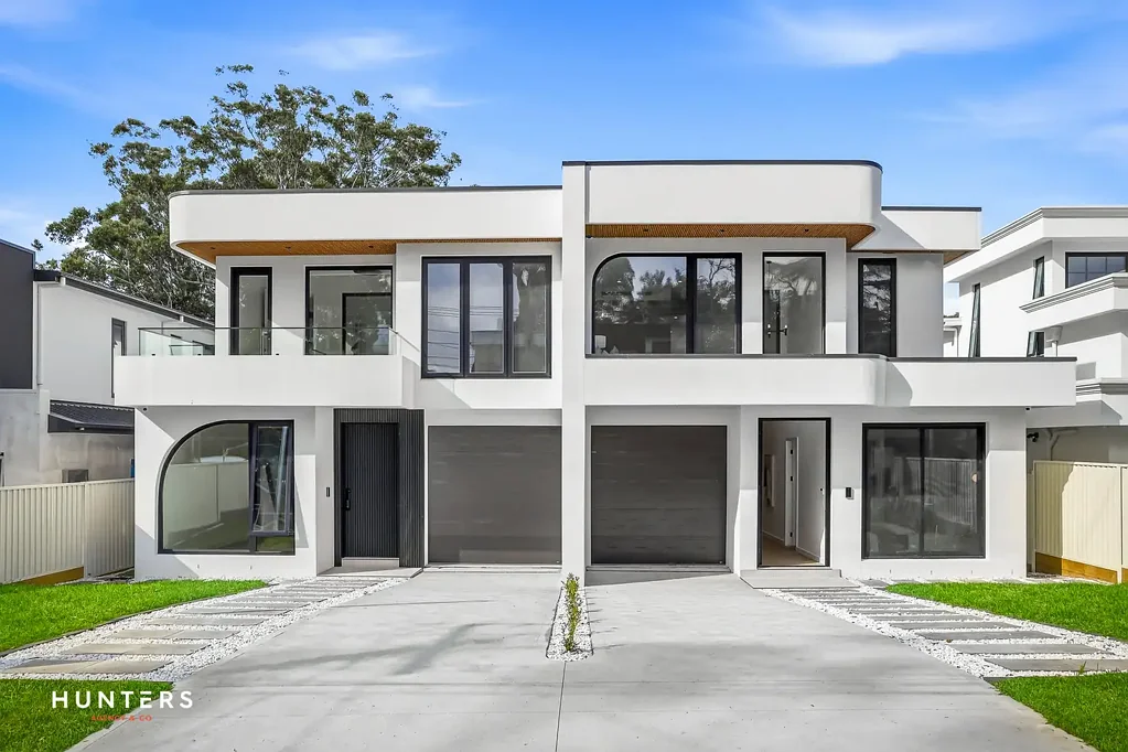 Rydalmere 5 Bedroom Elegant Brand-New Luxury Home Backing Onto Parkland
