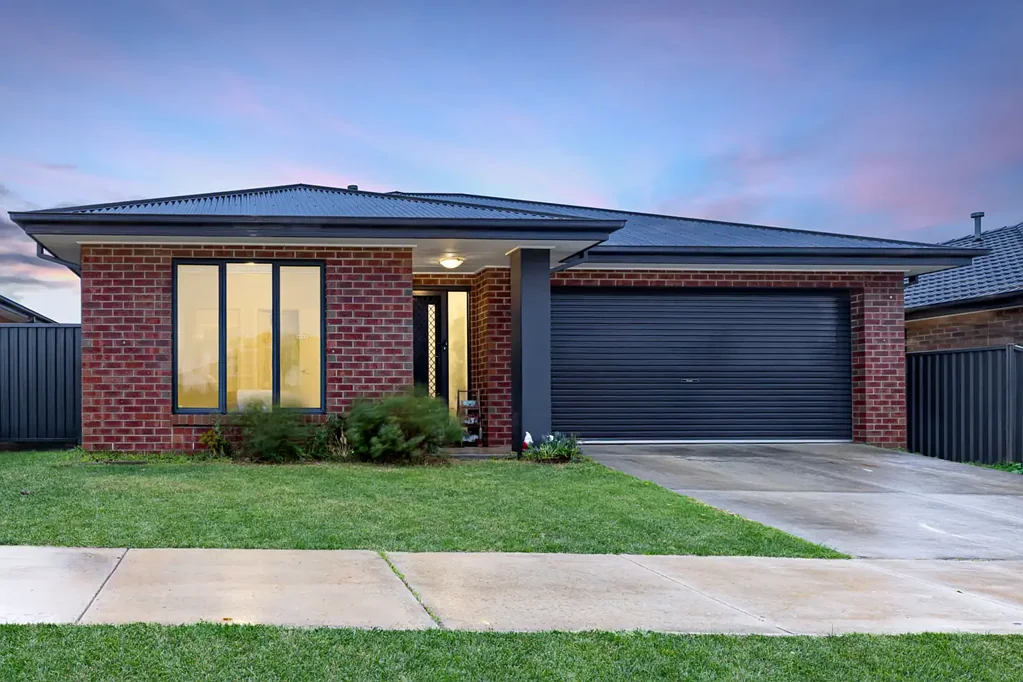 Lucas 5房  Spacious Family Living in the Heart of Lucas