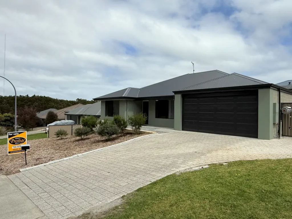 28 Greyhound Circle, Gledhow, WA 6330