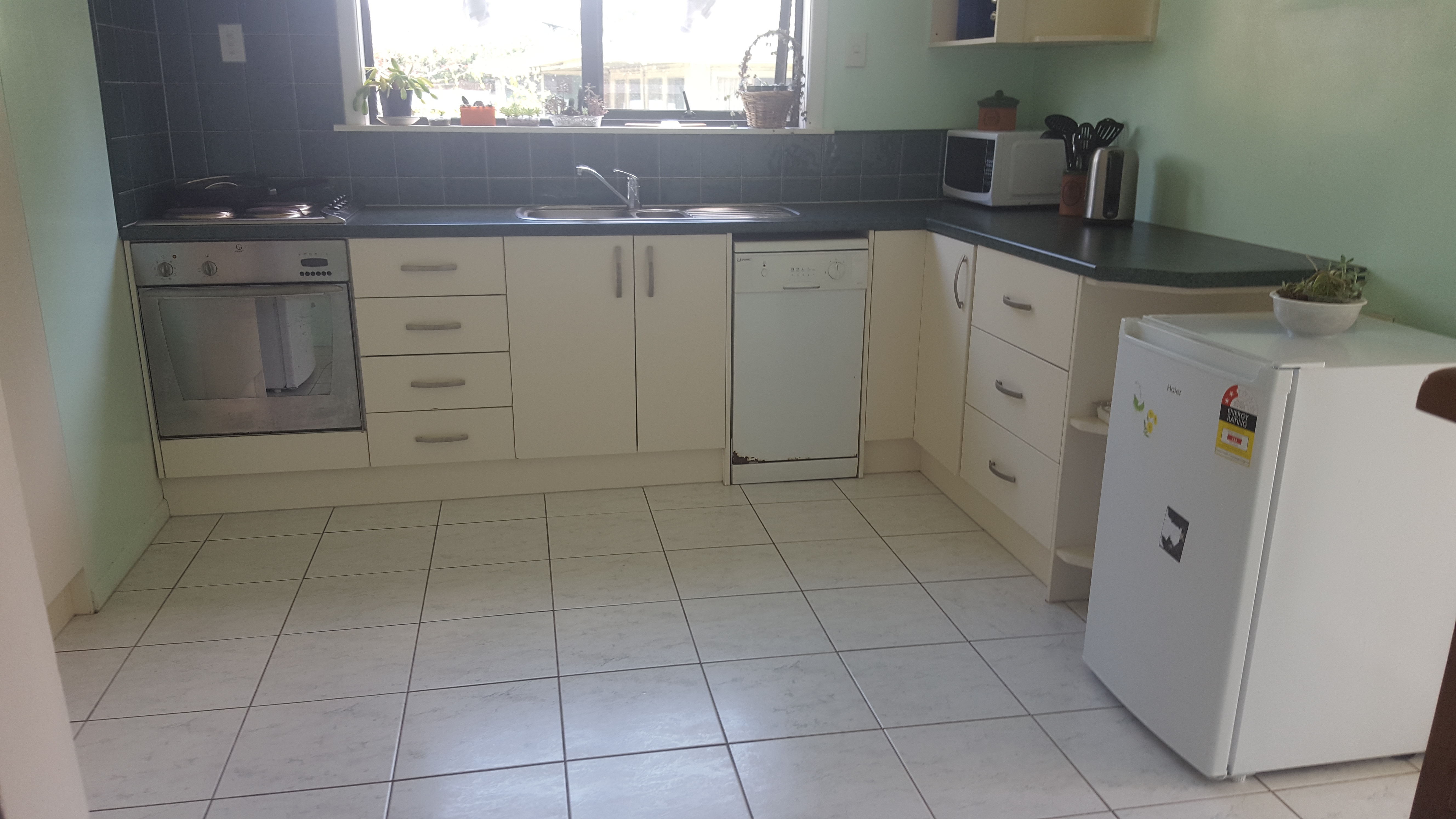 1/158 Sunset Road, Unsworth Heights, Auckland - North Shore, 2 રૂમ, 1 બાથરૂમ