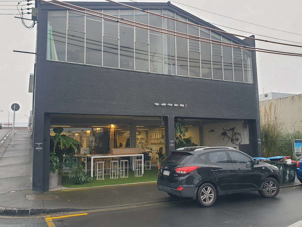 Grey Lynn  CREATIVE OFFICE/SHOWROOM WITH SIX CAR PARKS