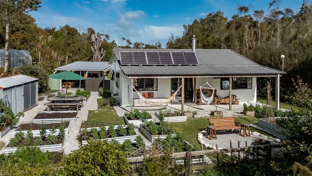 Charleston 2ਬੈੱਡਰੂਮ Embrace Sustainable Living in a Scenic Hideaway