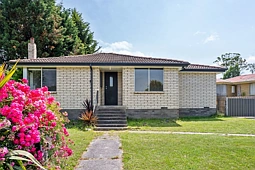 1 Castlemain Road, Ravenswood