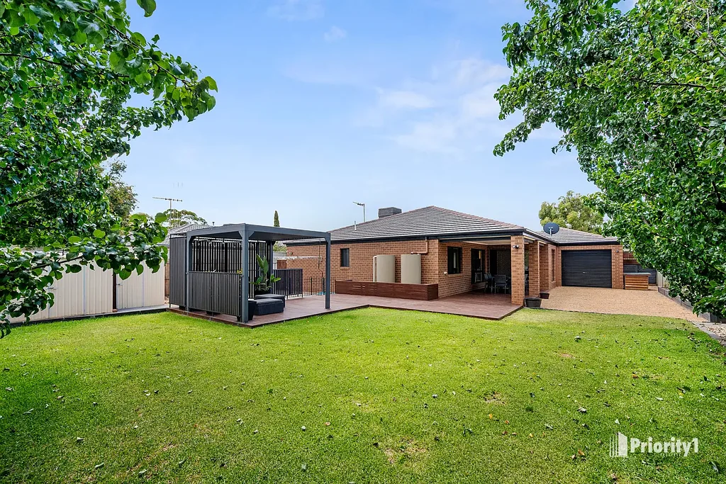 15 Black Wattle Avenue, Epsom, VIC 3551
