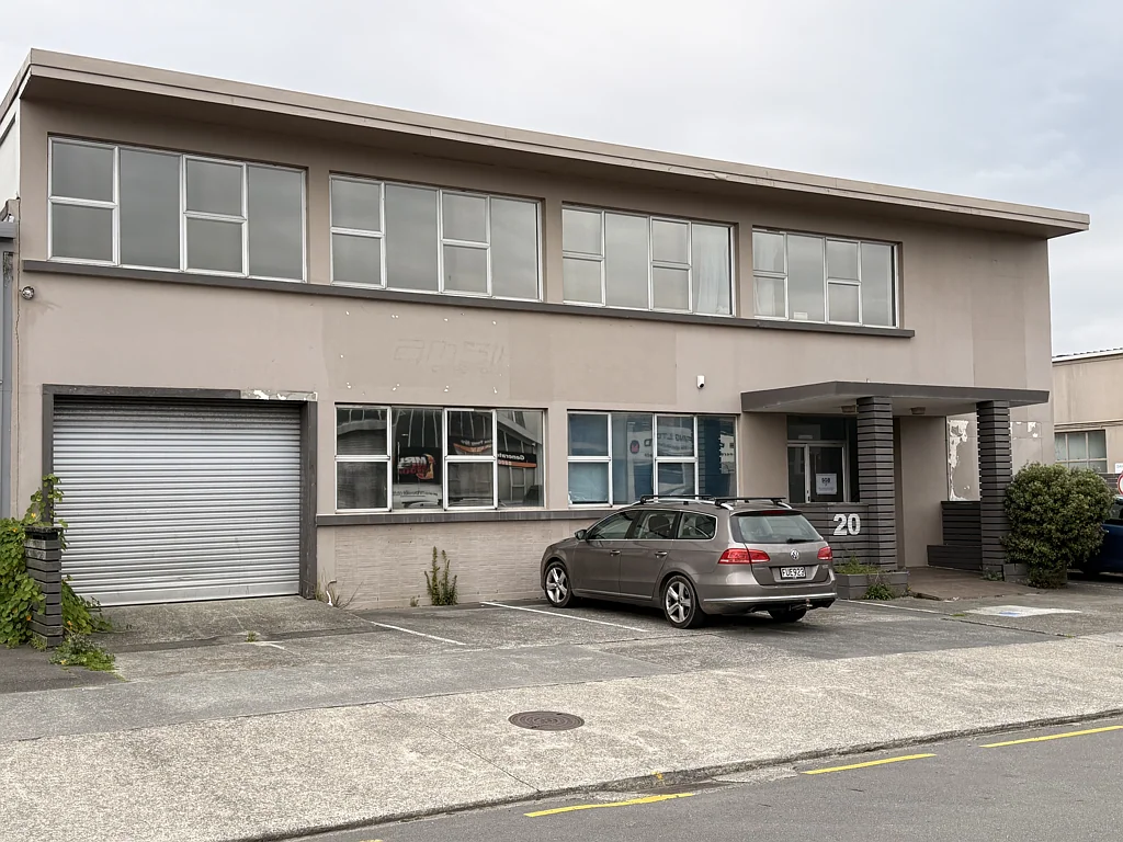 Naenae Functional Warehous with Great Office Space