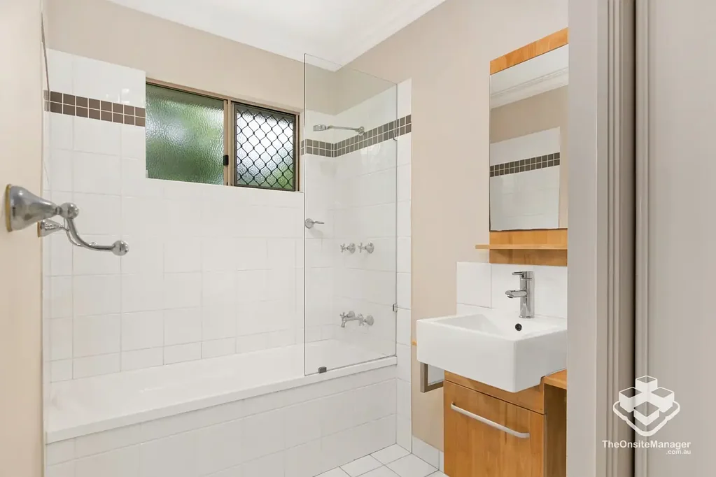 Smithfield 3 Bedroom Luxury Living in the Heart of Smithfield