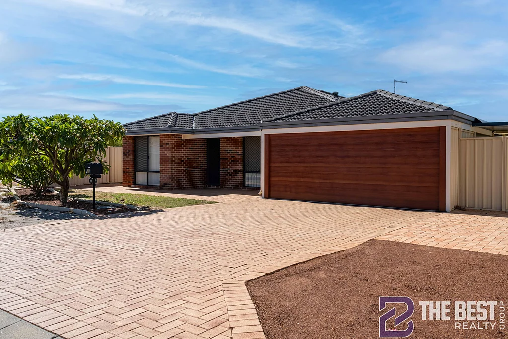 3/2/2 with Big Backyard & Covered Patio