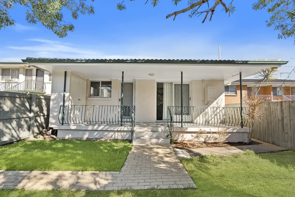 Newly Renovated 2-Bedroom Villa in Prime Nathan Location
