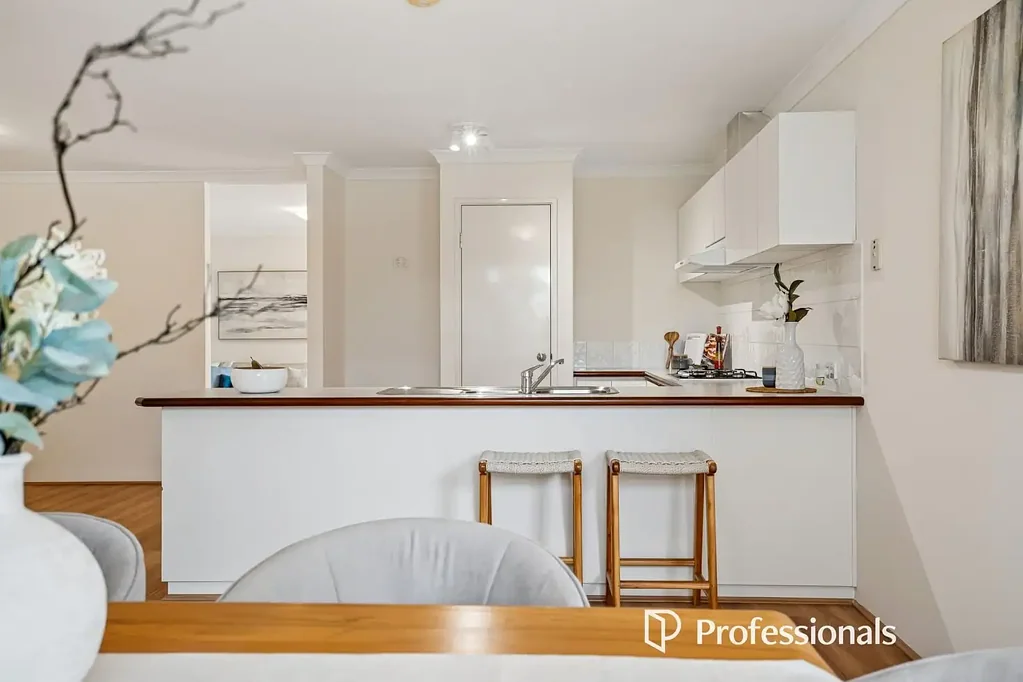 Queens Park 3Kwarto Easy Care Living in a Secure, Central Location