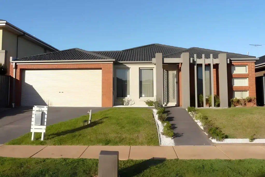 Effortless Living with Space, Comfort and Convenience! APPLI