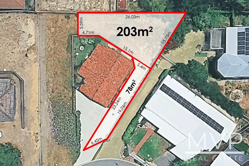 Hamilton Hill Build Your Dream in an Elevated Sought After Pocket!