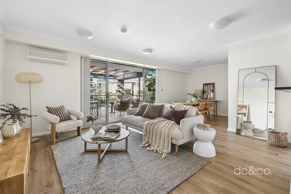 Mortlake 2Kwarto Low-maintenance living with an entertainer's balcony