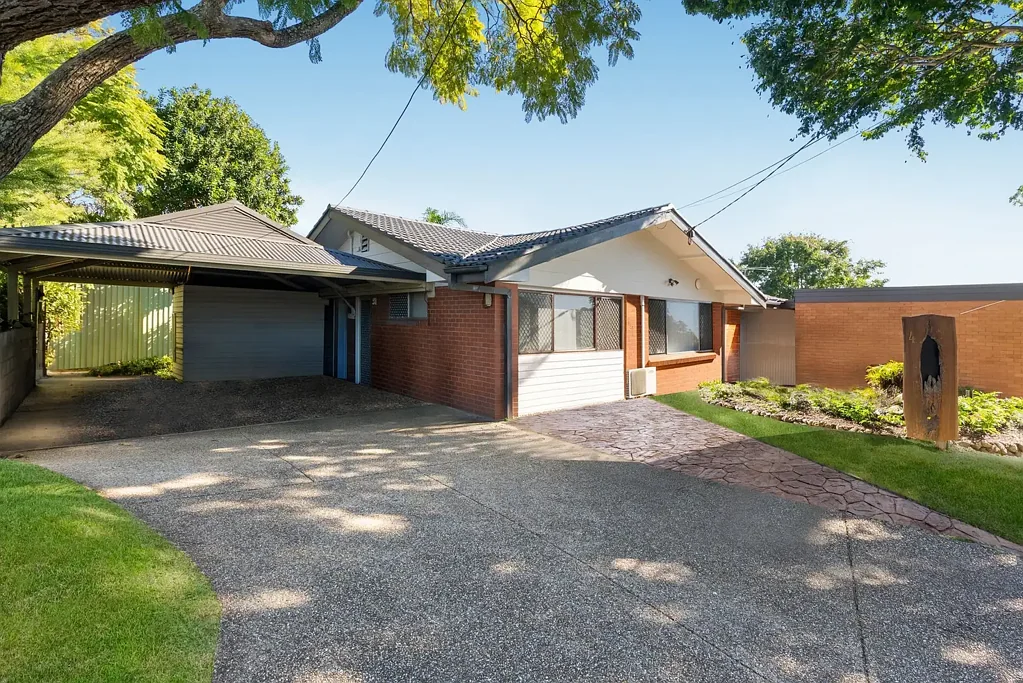 4 Sangster Street, Macgregor, QLD 4109