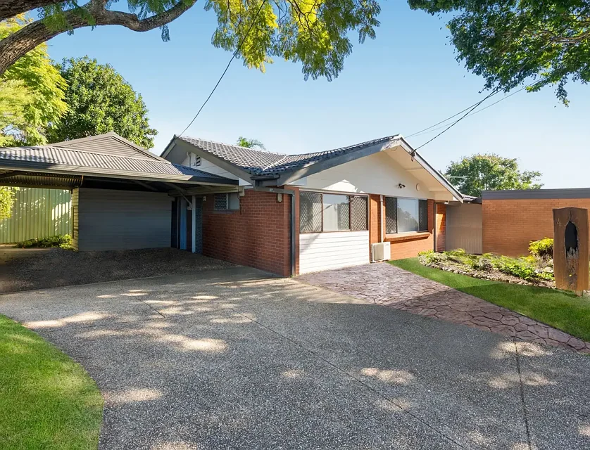 4 Sangster Street, Macgregor, QLD 4109, 5 Kuwarto, 2 Banyo, House