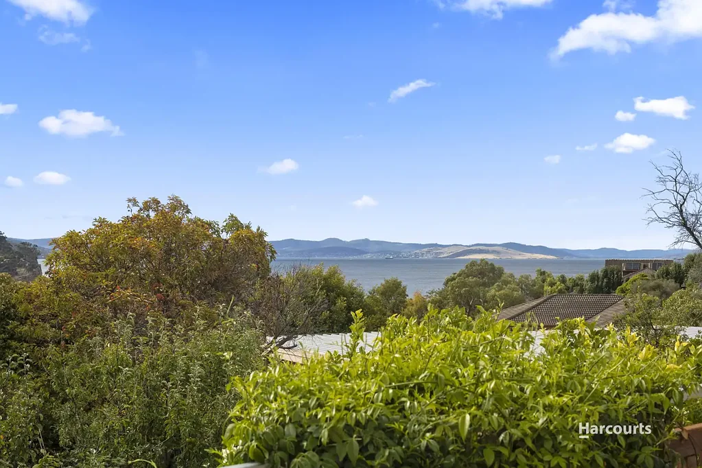 Blackmans Bay 3房  Sunny, Peaceful Home with Stunning Views and Lovely Garden