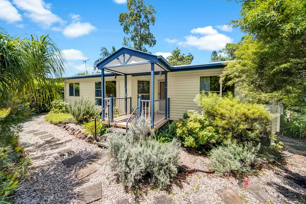 Coochiemudlo Island 3房 朝北朝向 钢结构 高天花板 开放式厨房 宽敞露台 低维护花园 岛屿时光 'AFFORDABLE' ISLAND LIVING!