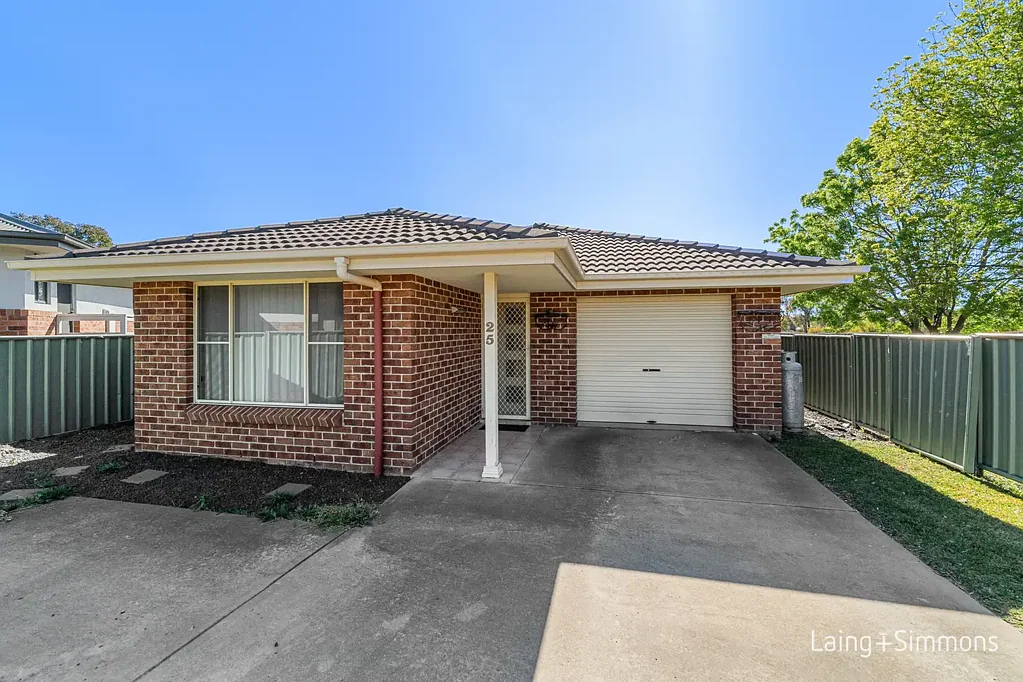 25 Alahna Drive, Armidale, NSW 2350