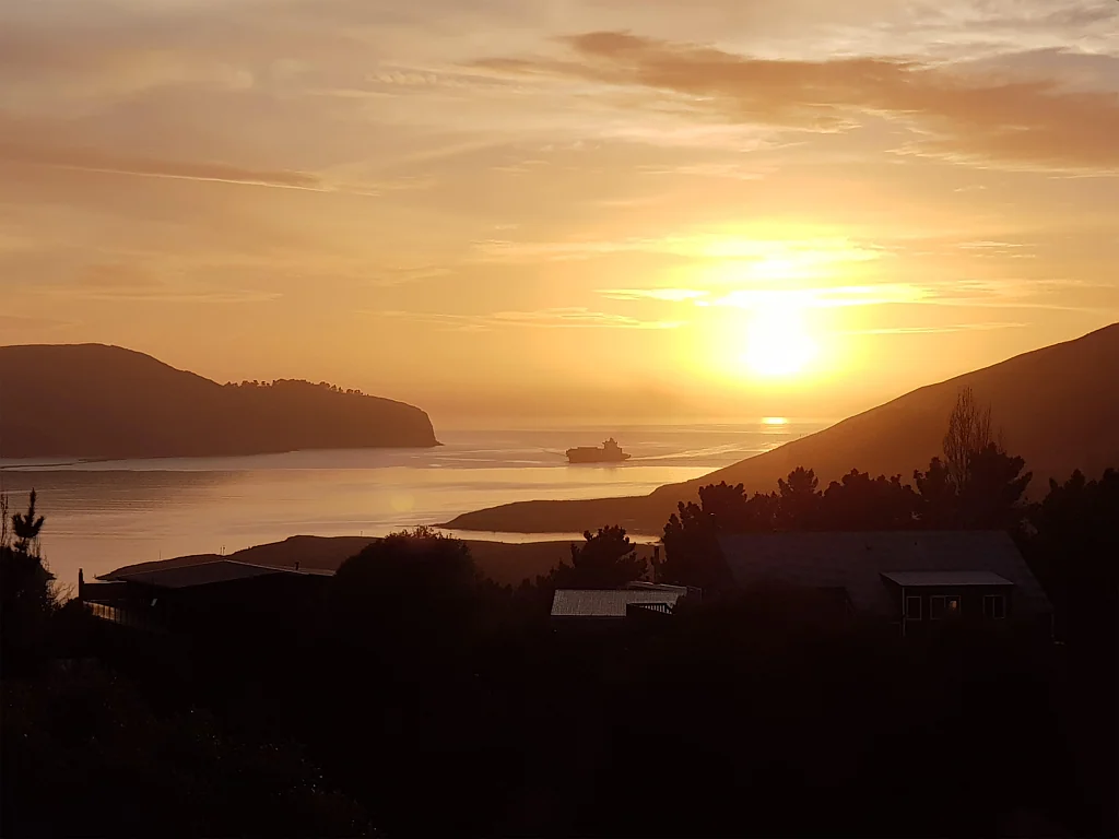 Diamond Harbour 4房  Coastal Charm in Diamond Harbour