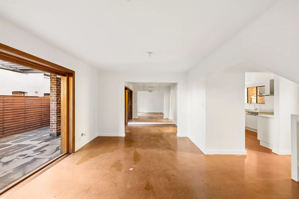 Large indoor/outdoor home in gated village