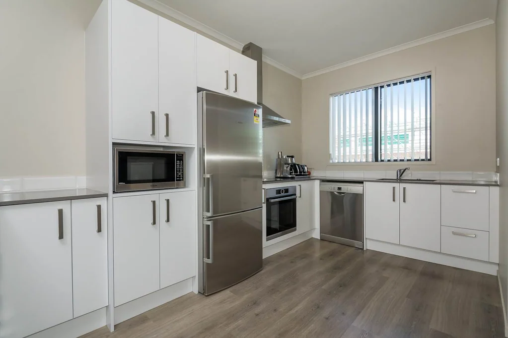 Spacious & Modern 3-Bedroom Home in Hobsonville