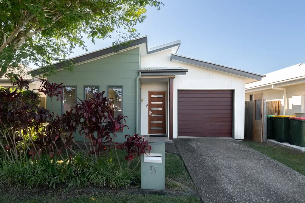 33 Amber Drive, Caloundra West, QLD 4551