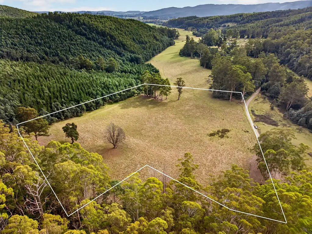 Alberton  Rare x3 Title Holding - Secluded Lifestyle Opportunity (STCA)