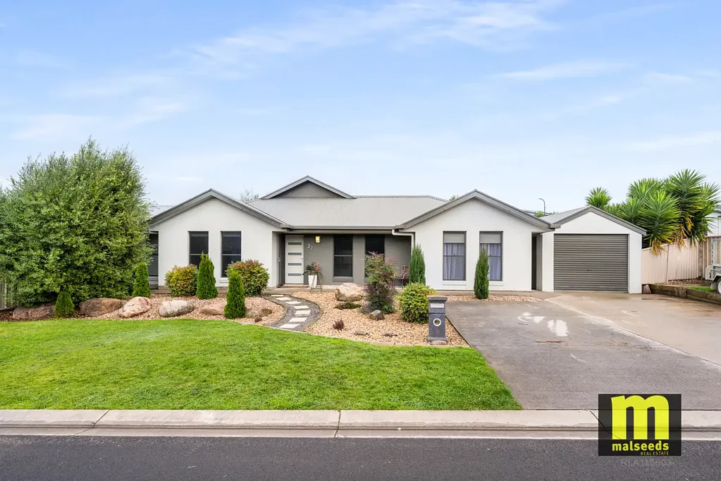 Mount Gambier 4ਬੈੱਡਰੂਮ Family Home With Large 12m x 8m Shed