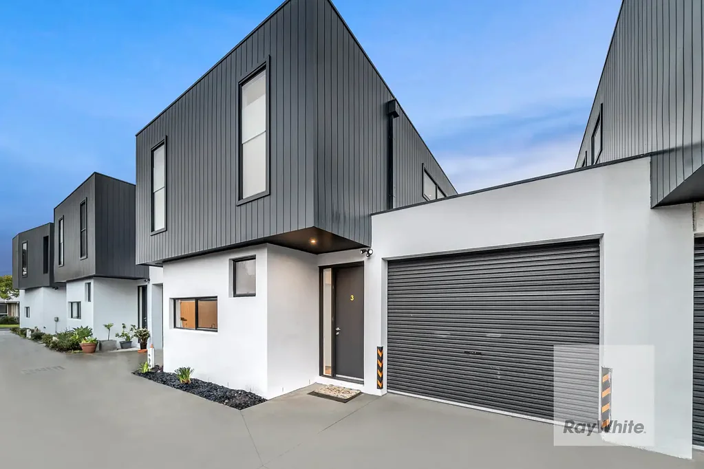 3/2 Warwick Place, Tullamarine, VIC 3043